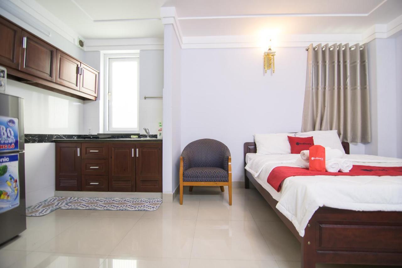 Reddoorz Near Hoa Lu Stadium Ho Si Minh-város Kültér fotó